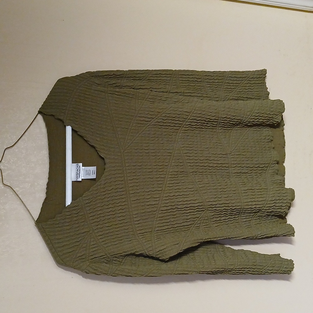 Haystacks textured knit,  olive green,  V neck blouse